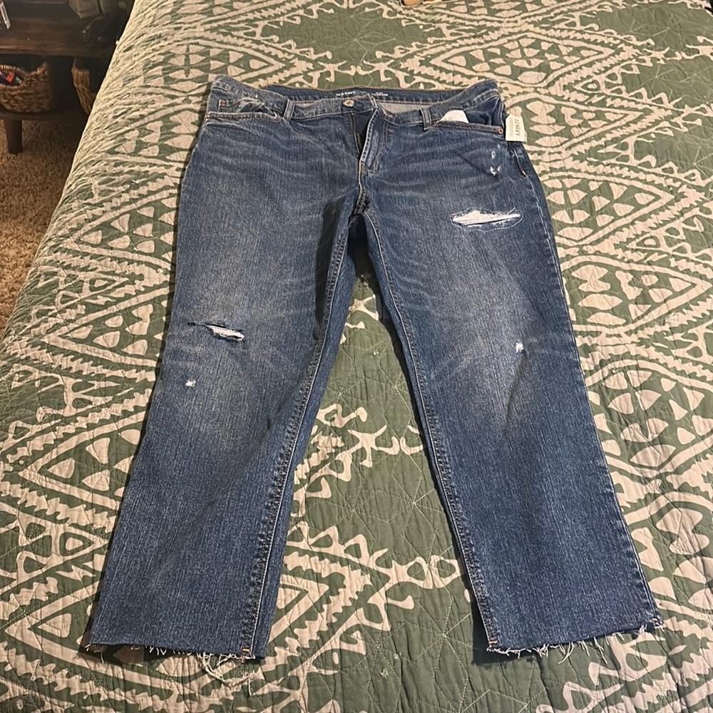 Old Navy mid-rise boyfriend jeans size 12 NWT